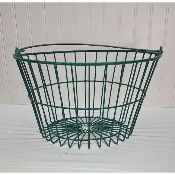 Green Wire Basket With Sturdy Metal Handle - Industrial Farmhouse Style For Stor - Picture 1 of 16